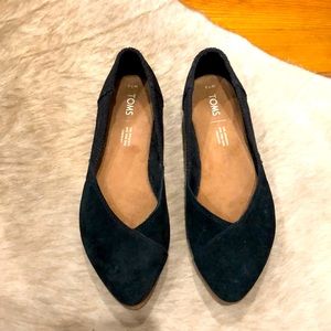 TOMs ballet flats 7.5